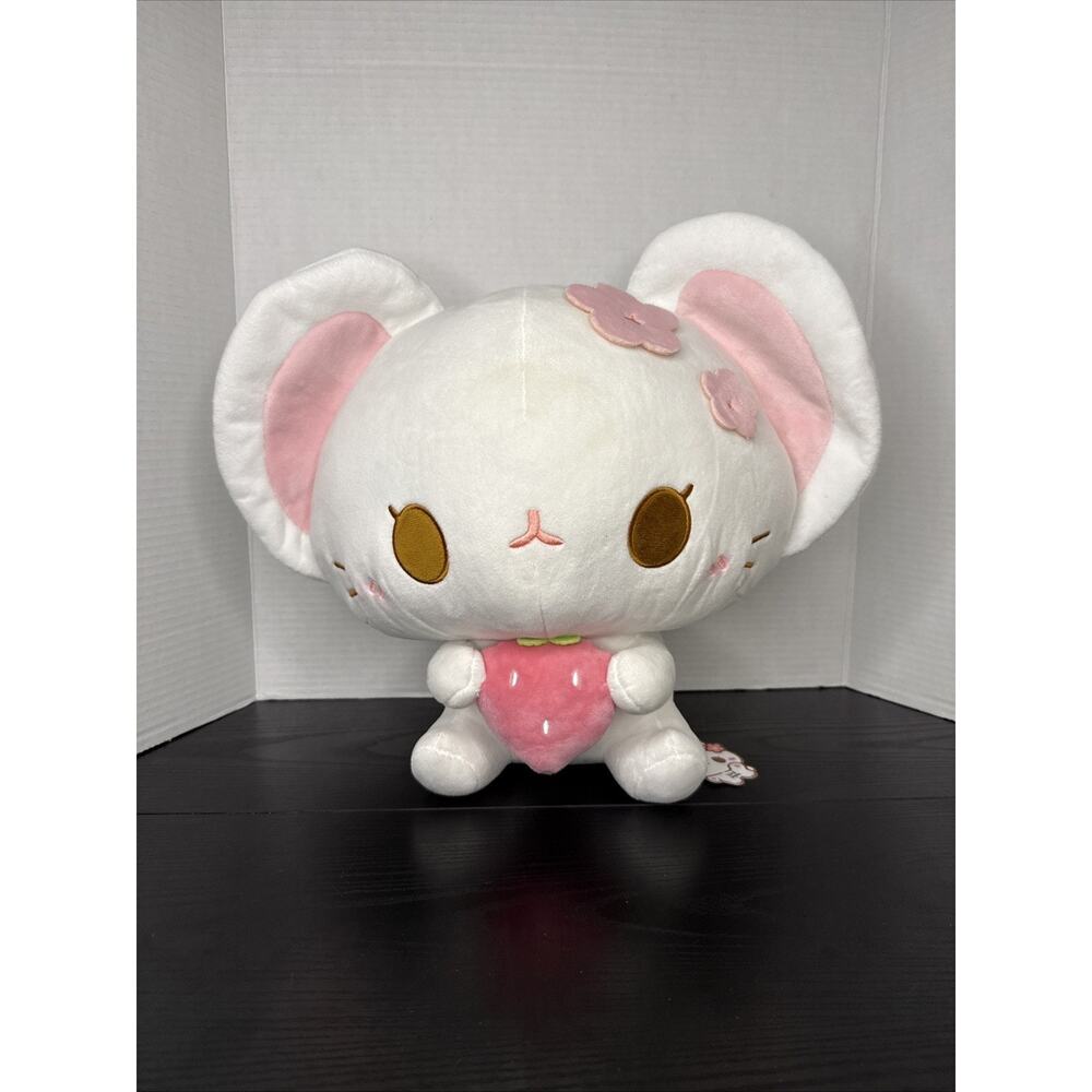 14" Birduyen White Mouse Berrie Holding Strawberry Heart Plush